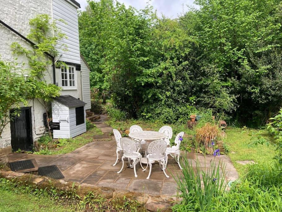 Ashdown Forest Character Cottage, 18Th Century Crowborough Esterno foto
